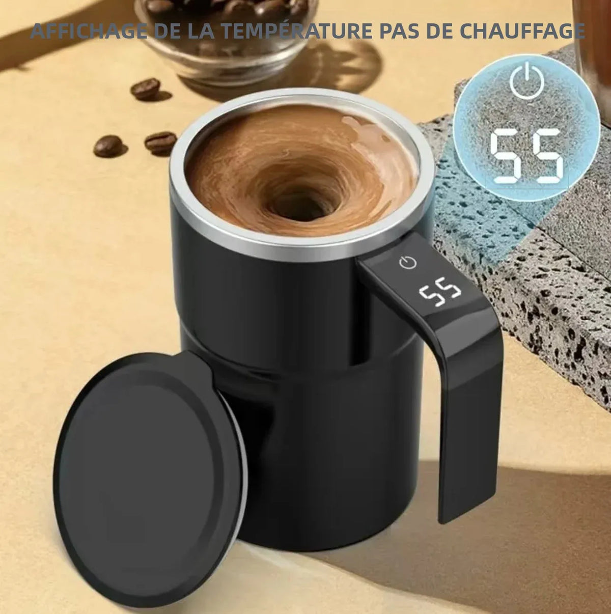 MixMug - mug électrique auto-mélangeur avec affichage de température en cours d'utilisation